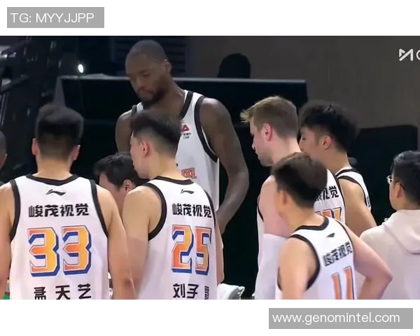 江苏男篮迎战北京北控全力争胜展现团队实力与战术配合