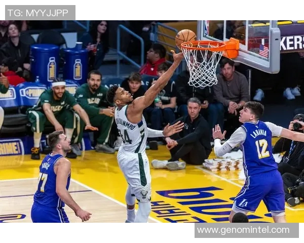 32雄鹿对湖人精彩直播回放与赛后分析全记录