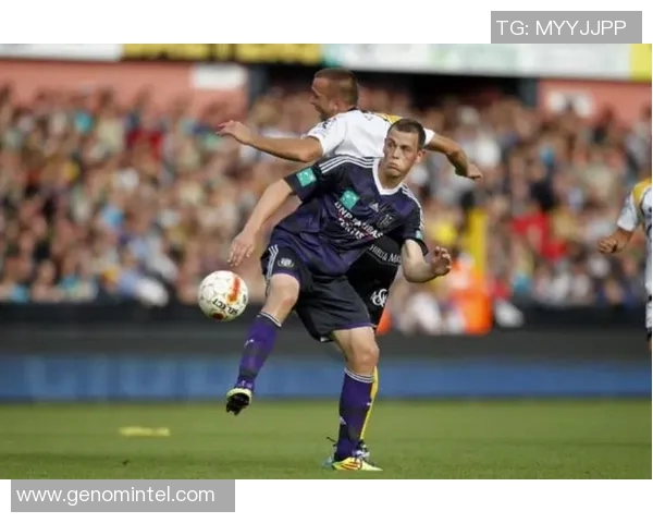 安德莱赫特与洛克伦的精彩对决揭示足球战术与团队协作的魅力