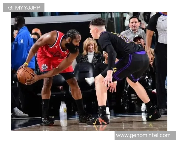 湖人对决快船激战正酣NBA洛城德比精彩回顾与分析 湖人对决快船激战正酣NBA洛城德比精彩回顾与分析